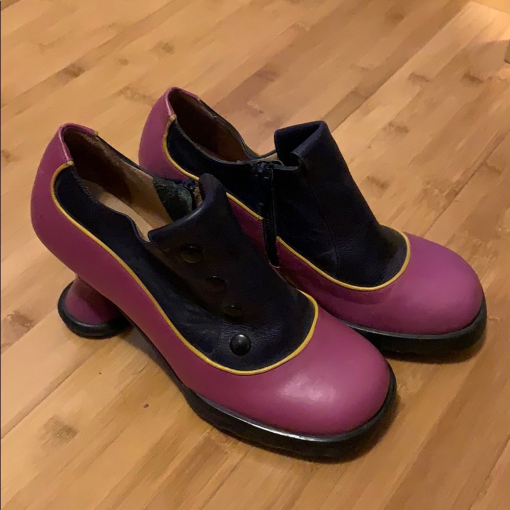 John Fluevog Mini Bunny pink size 9